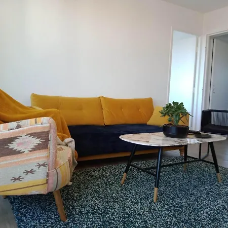 L Arsenal Comfortable 3 Bedrooms *