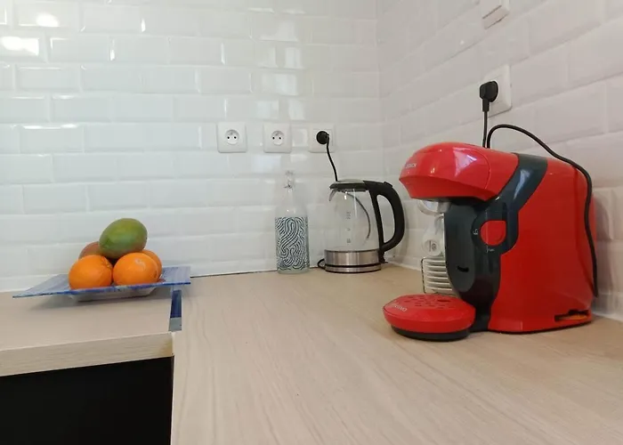 L Arsenal Comfortable 3 Bedrooms *